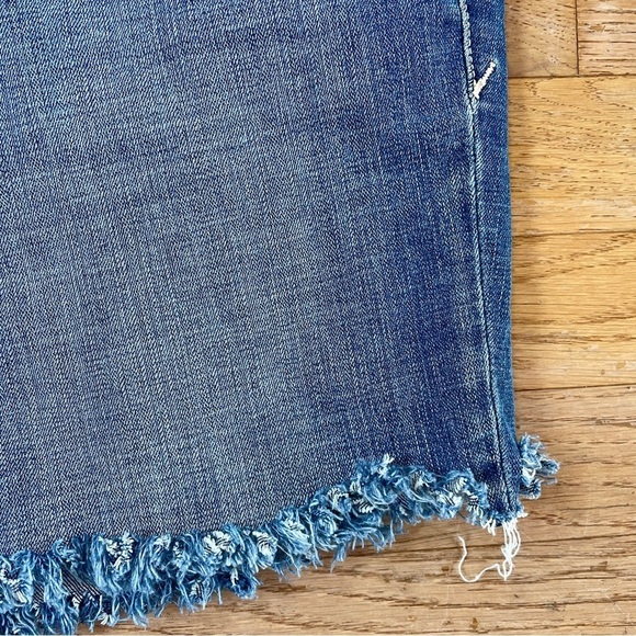 Good American Medium Wash Denim Jean Shorts 16 GWCCH075T - Picture 2 of 7